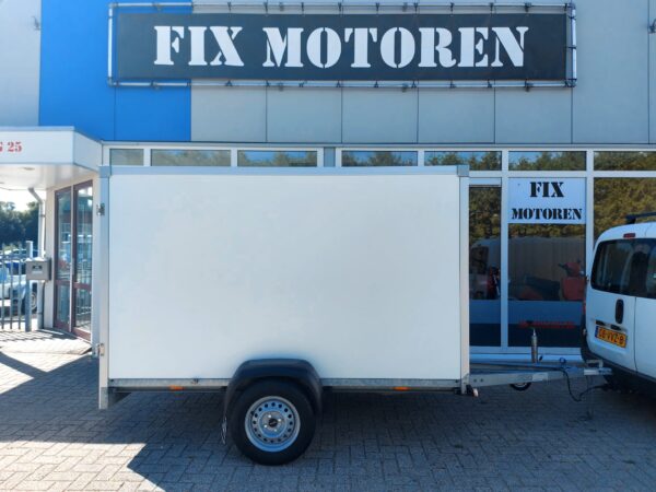 Dichte aanhanger voor 1 motor - Fix Motoren - Steenwijk